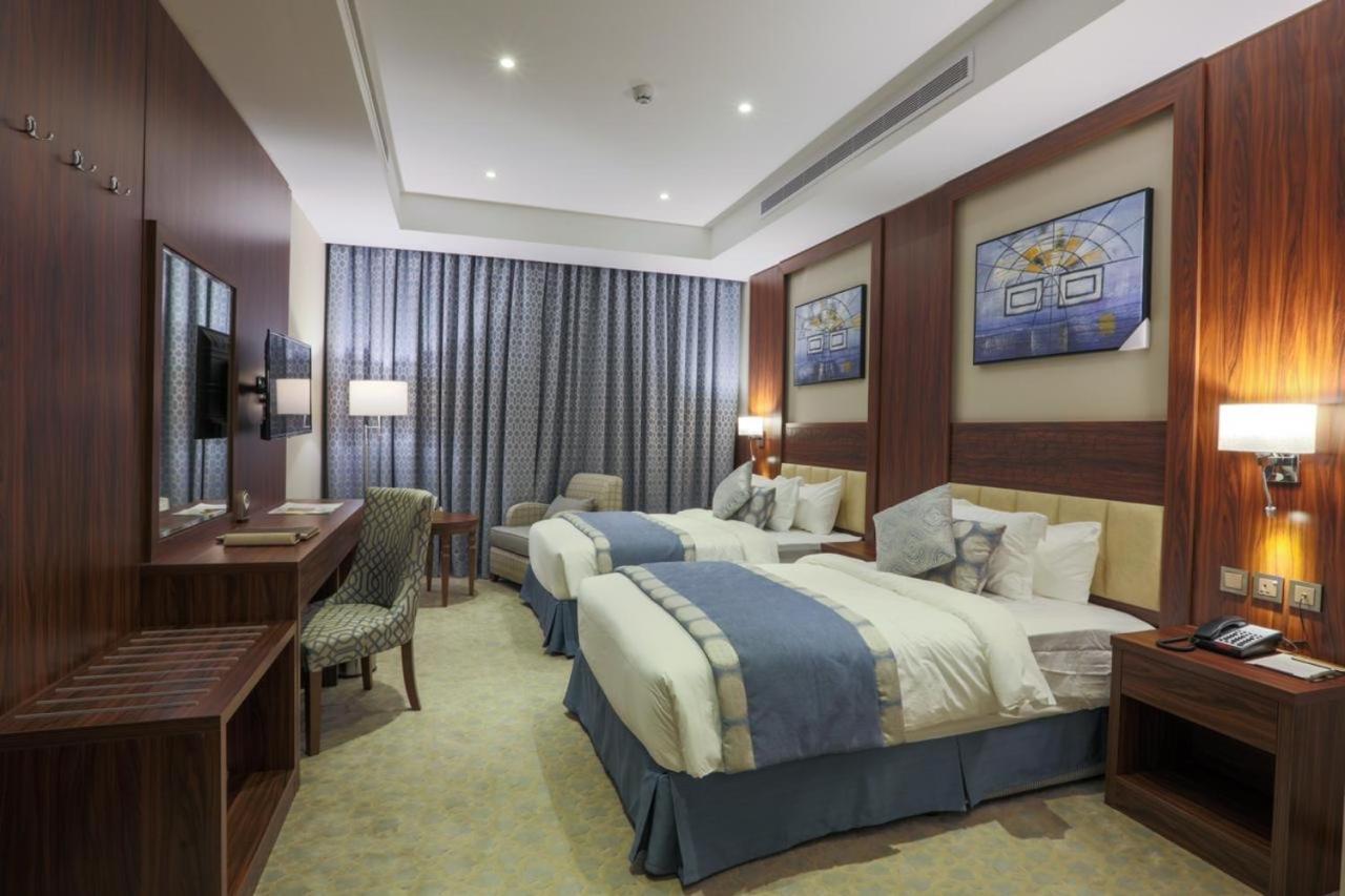 Seasons Park- Mawasim Al Hay At Hotel Jeddah Exterior photo